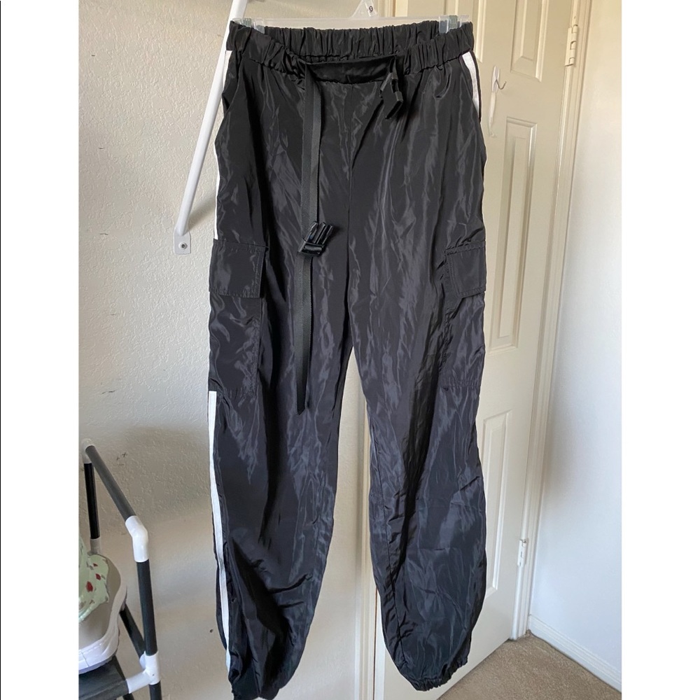 Women’s windbreaker pants